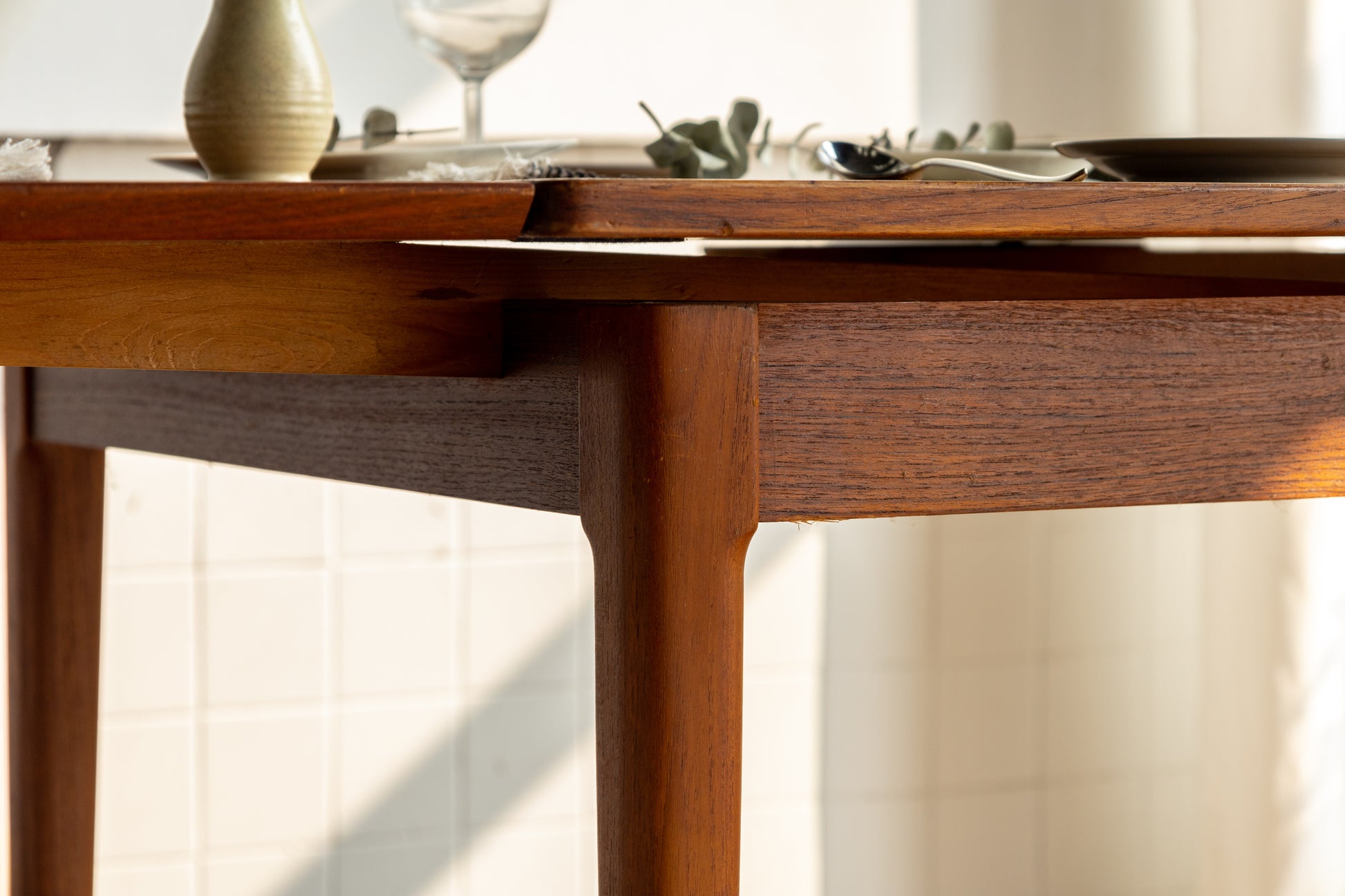 丹麥 柚木 抽拉式 延伸 餐桌 OLDANMARK