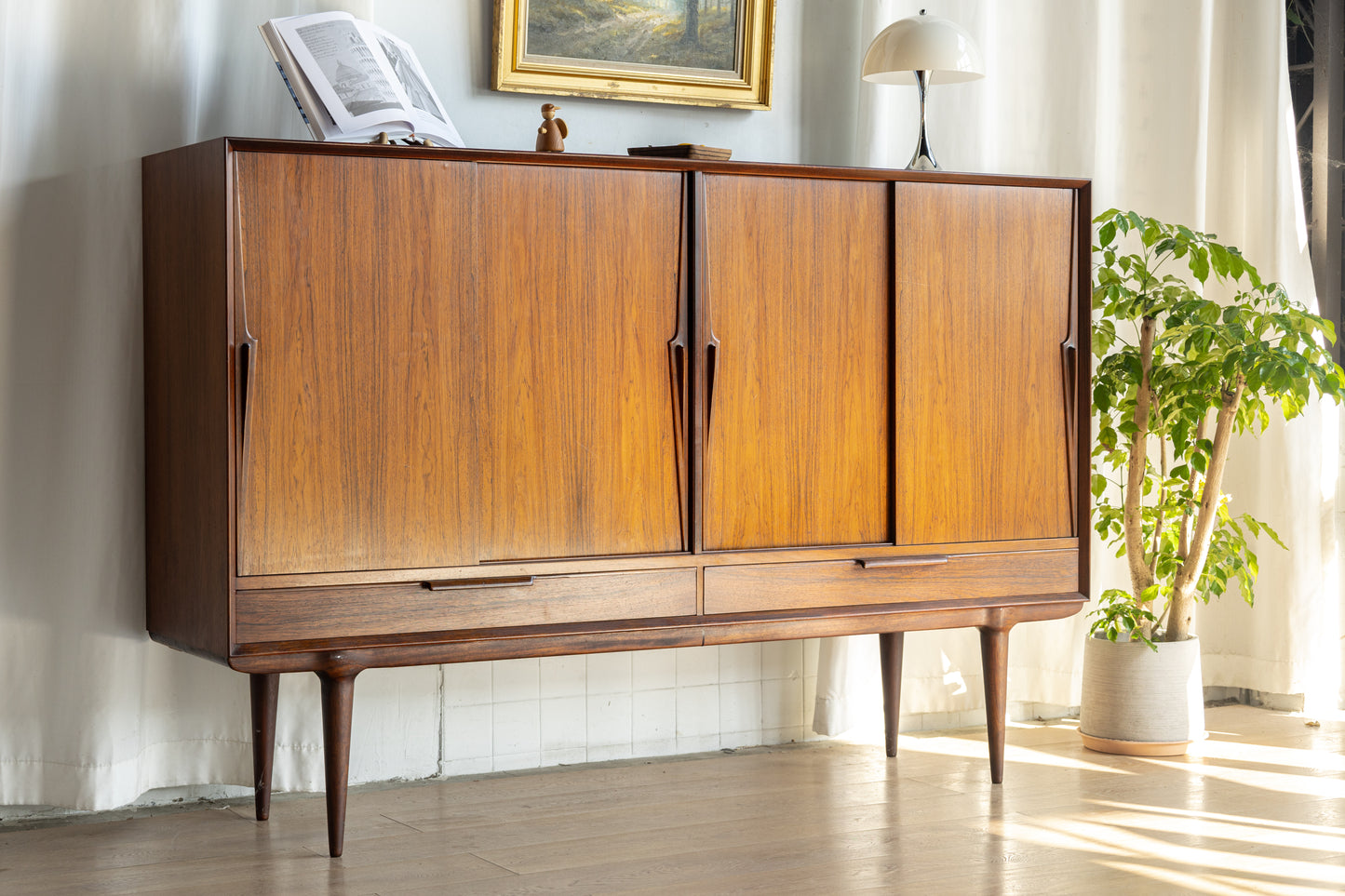 Gunni Omann Model 13 玫瑰木邊櫃 OLDANMARK