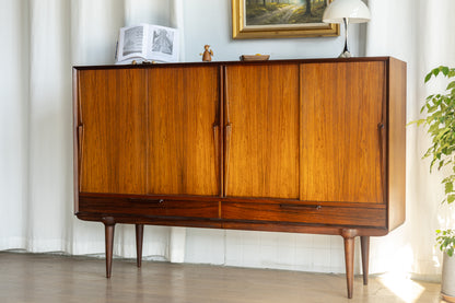 Gunni Omann Model 13 玫瑰木邊櫃 OLDANMARK