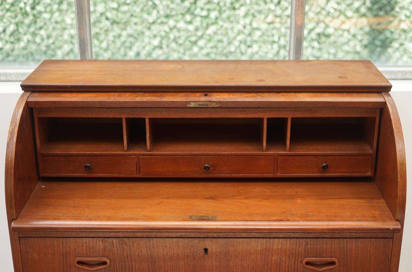 Egon Ostergaard 柚木 半圓 寫字櫃