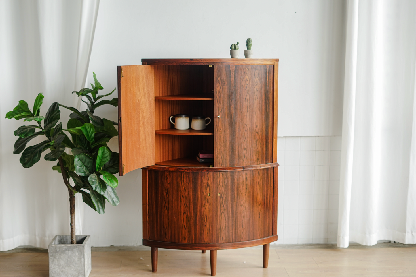 丹麥 玫瑰木 優雅圓弧 轉角櫃