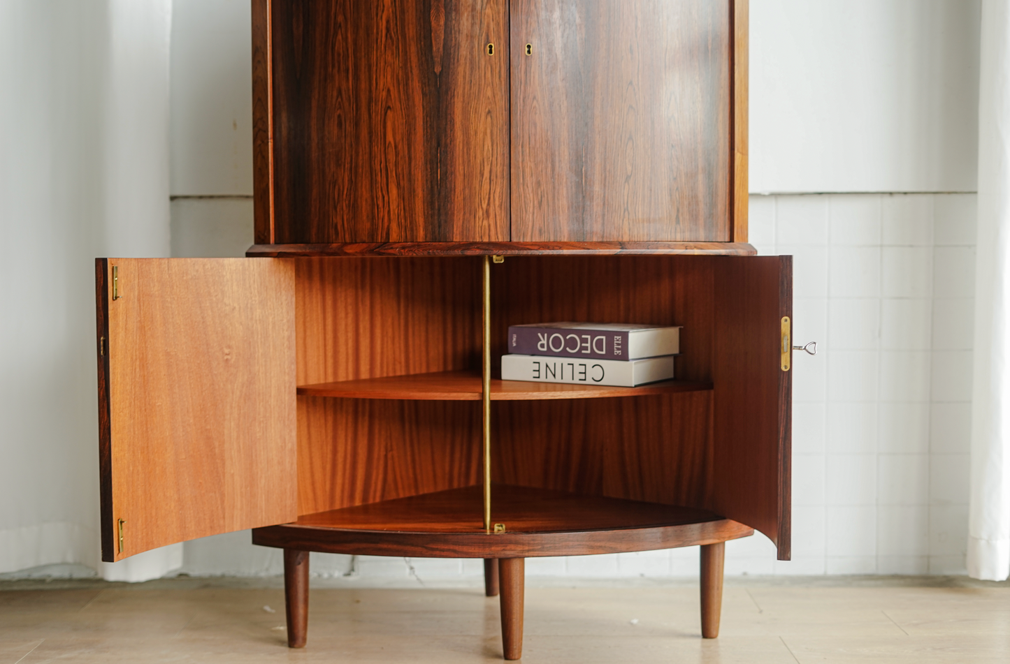 丹麥 玫瑰木 優雅圓弧 轉角櫃