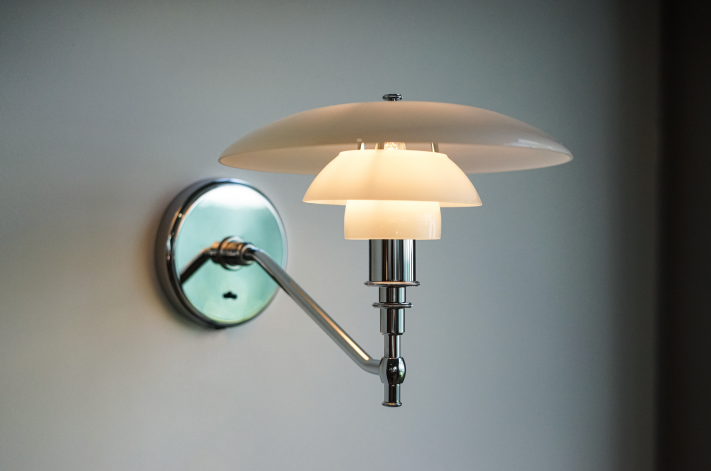 LOUIS POULSEN PH 3/2 WALL LAMP