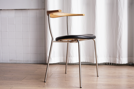 PP701 Minimal Chair