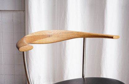 PP701 Minimal Chair