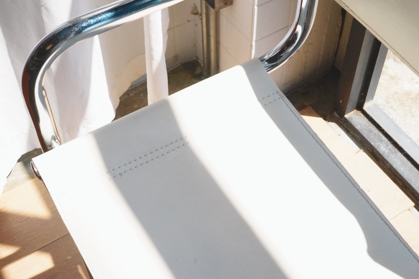 Mart Stam 白色 皮革 吧檯椅