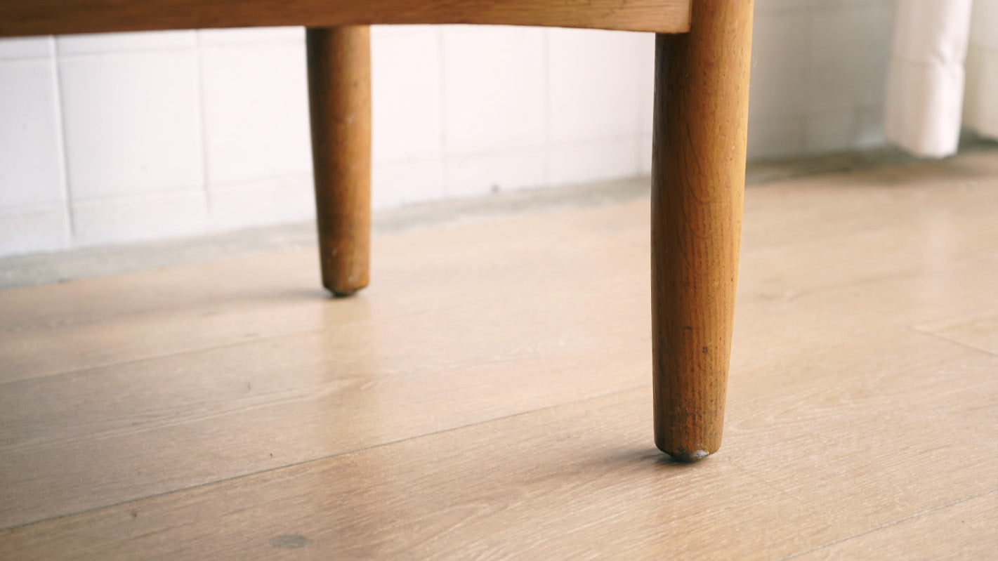 丹麥 Henning Kjærnulf 寫字櫃