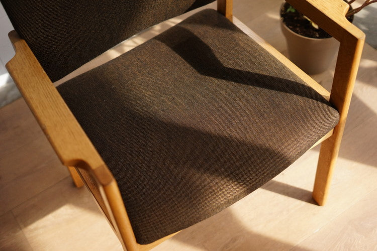 丹麥 深褐色 橡木扶手椅