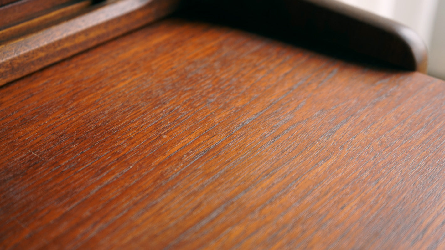 丹麥 Henning Kjærnulf 寫字櫃