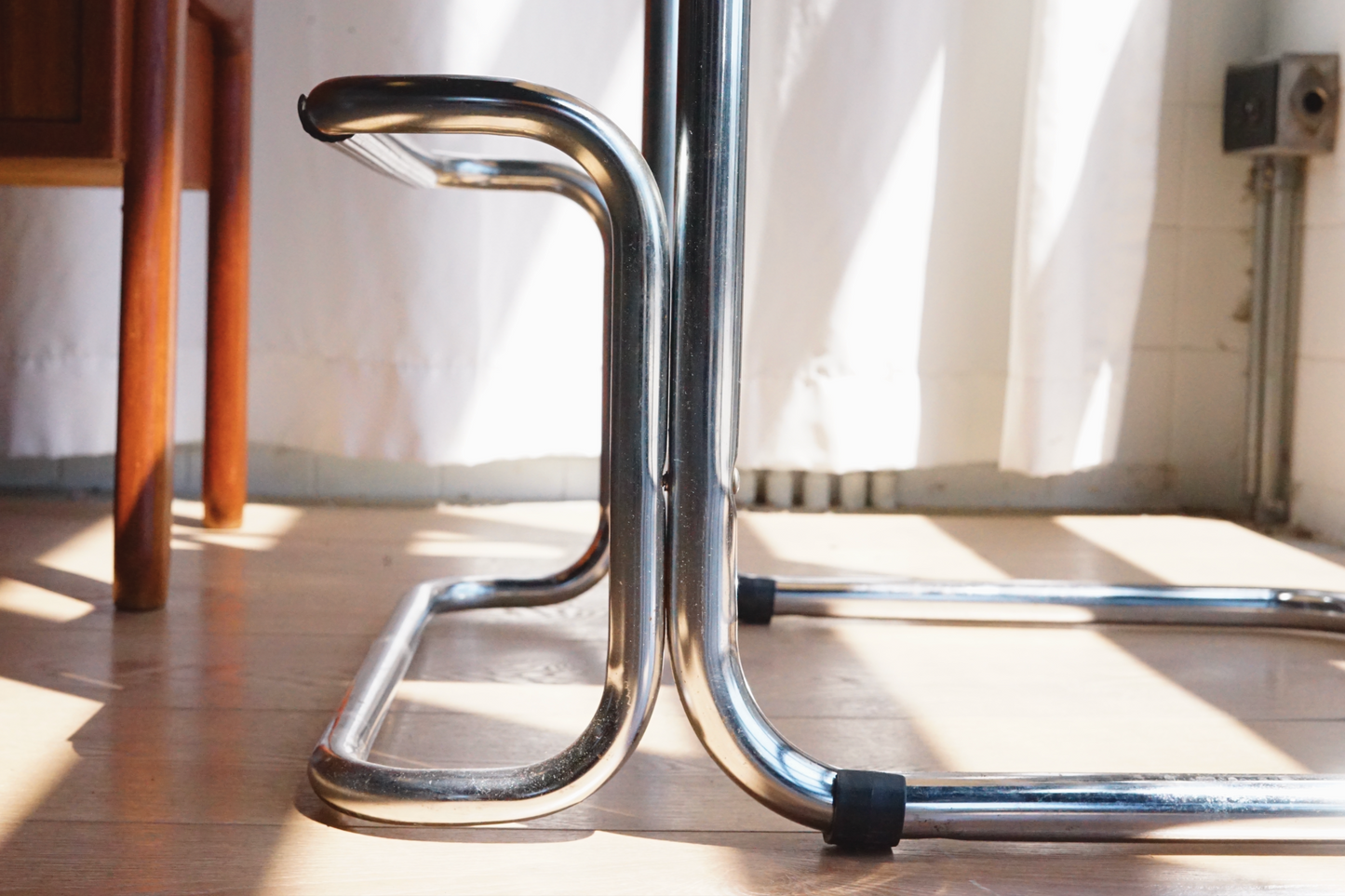 Mart Stam 白色 皮革 吧檯椅