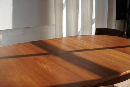 丹麥 柚木 典雅 圓形 蝴蝶延伸餐桌