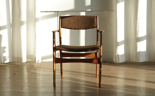 丹麥 Nova Mobler 柚木扶手椅