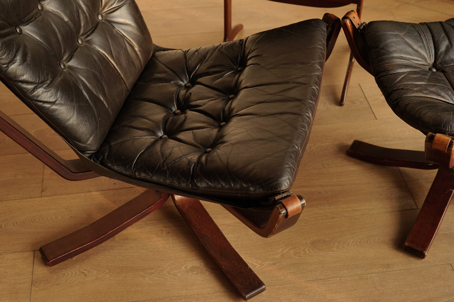 丹麥 Superstar 低背 休閒椅 (附腳蹬)