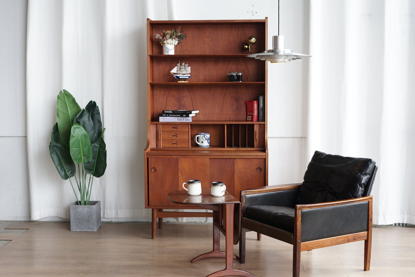 Johannes Sorth 柚木 捲簾 高書櫃