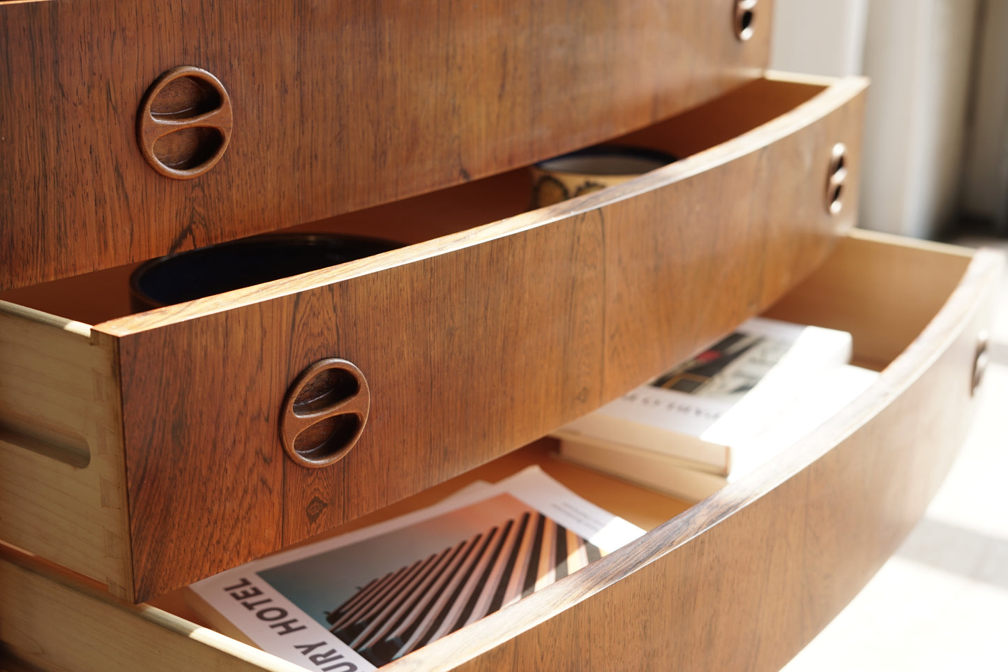 丹麥 玫瑰木 玻璃滑門 寫字櫃