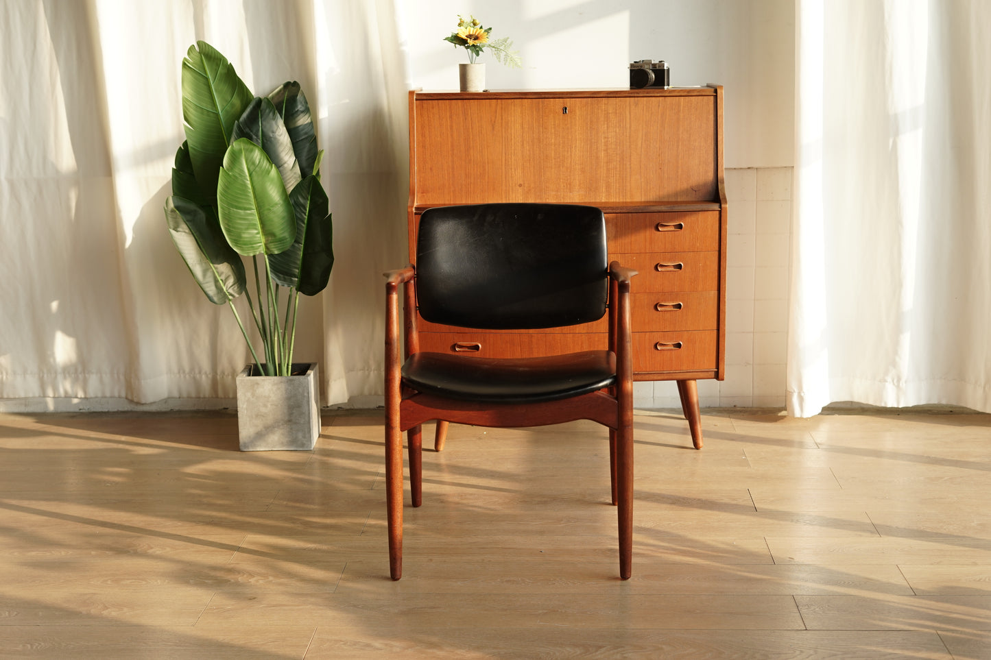 丹麥 柚木 皮革 扶手椅