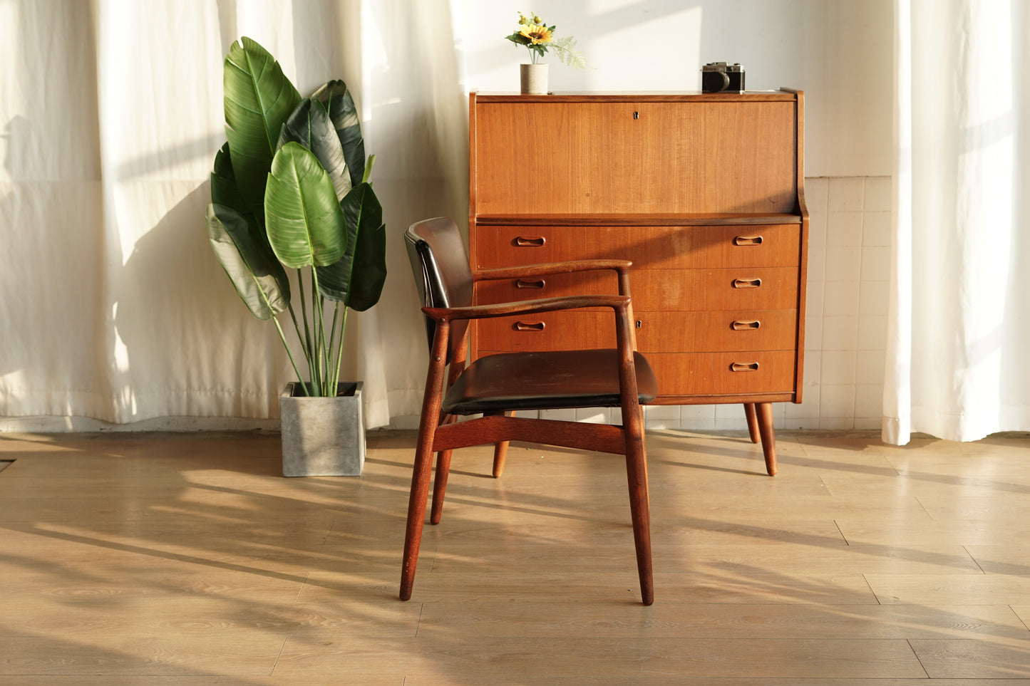 丹麥 柚木 皮革 扶手椅