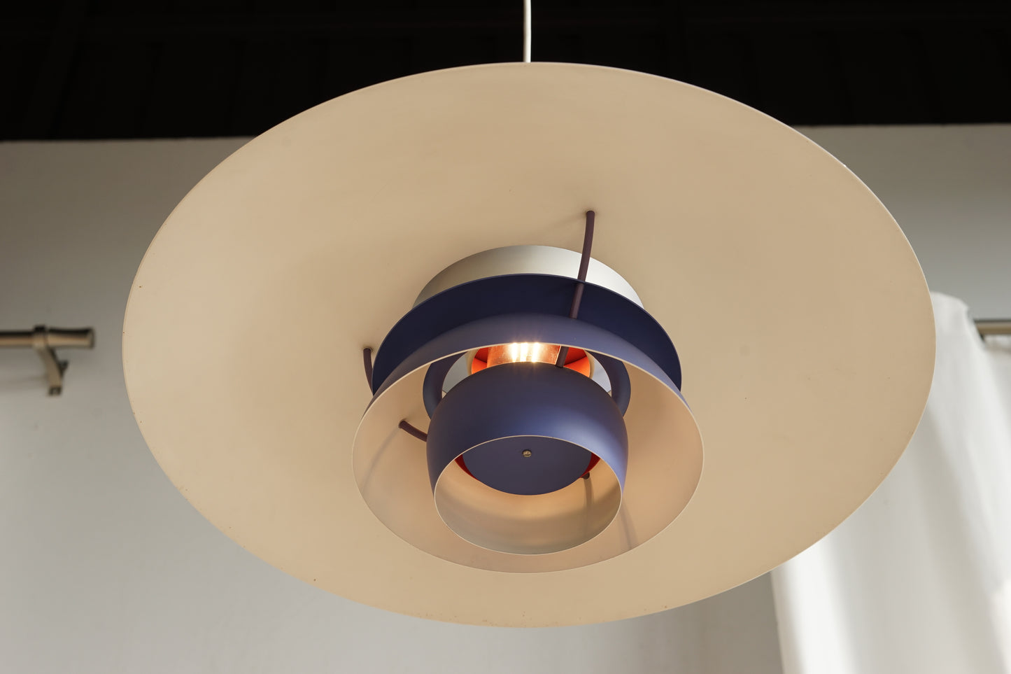 丹麥 Louis Poulsen《PH 5》藍色吊燈