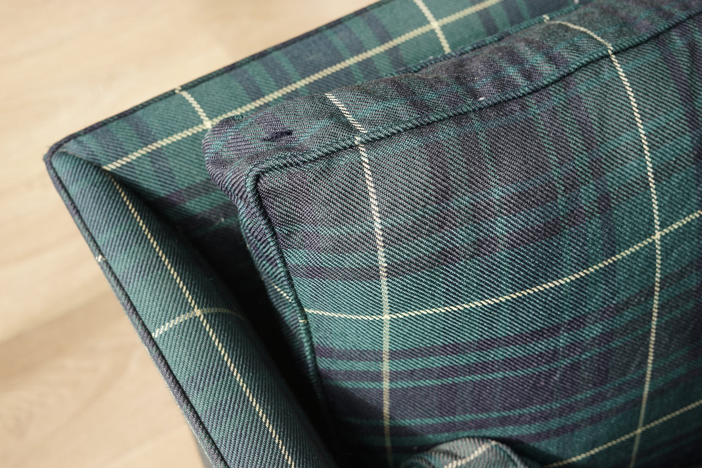 Arne Norell 三人沙發 格紋布款（Cromwell）