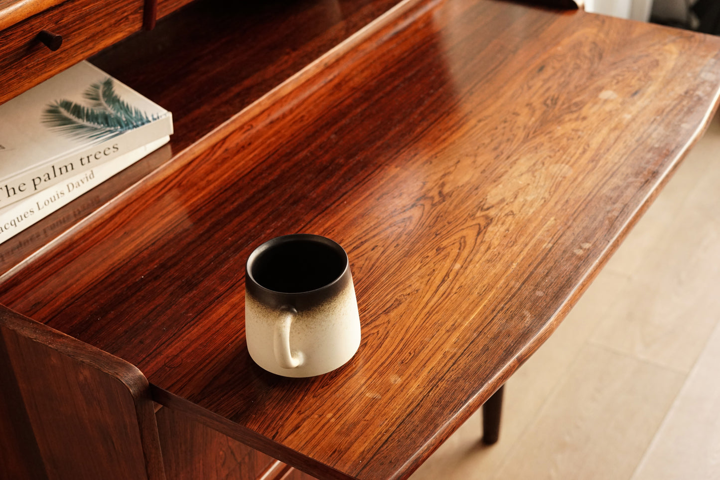 丹麥 典雅 玫瑰木 玻璃 寫字櫃