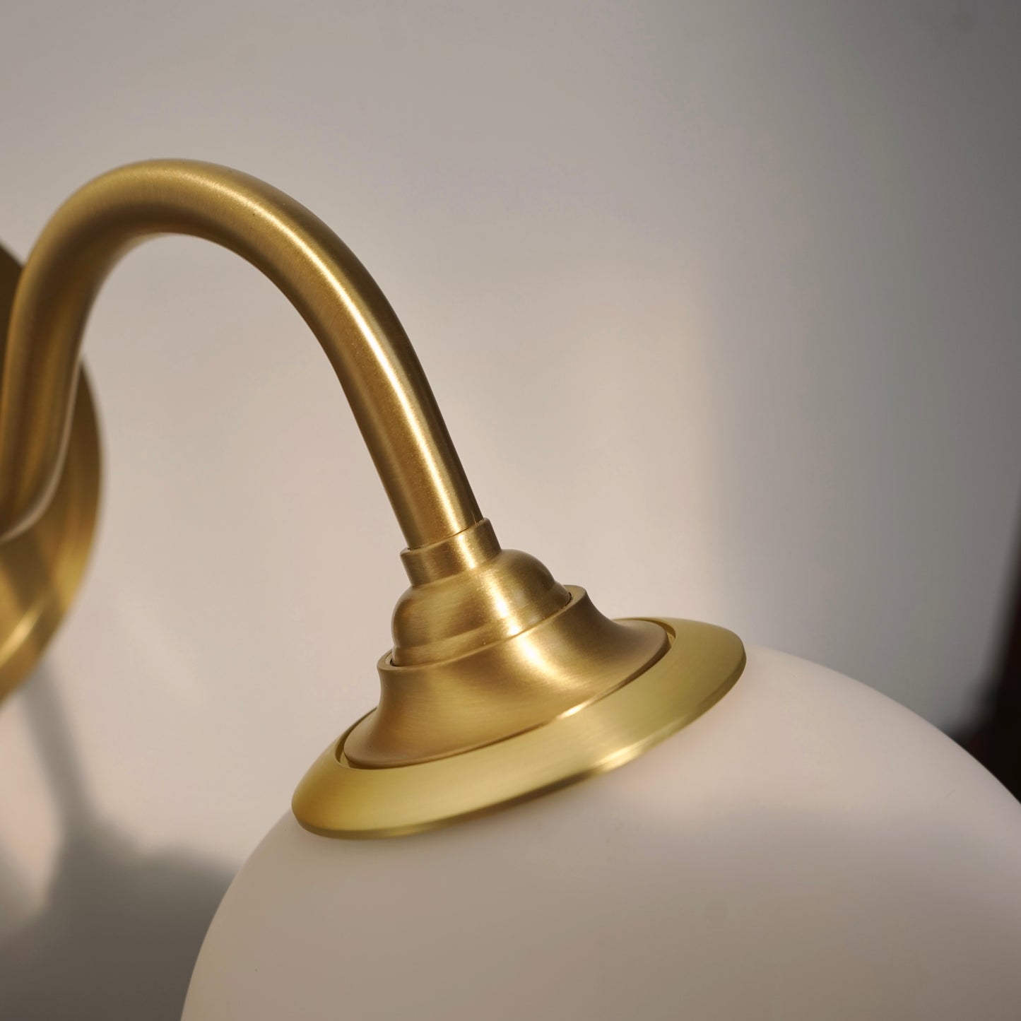 BALL Brass Right Angle Wall Lamp