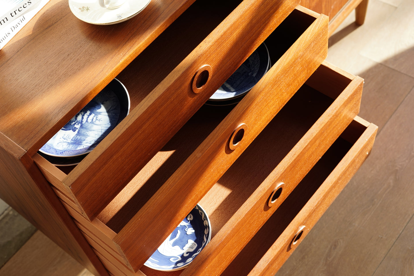 丹麥 柚木 四抽 滑門 矮邊櫃