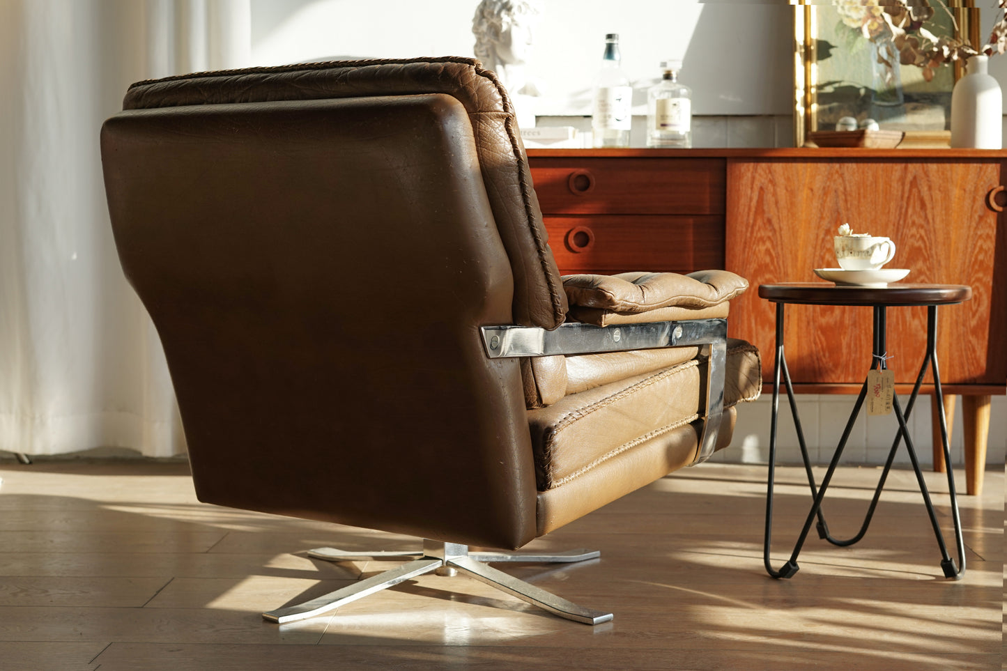 Arne Norell 真皮 厚墊 棕色 低座深躺 旋轉椅