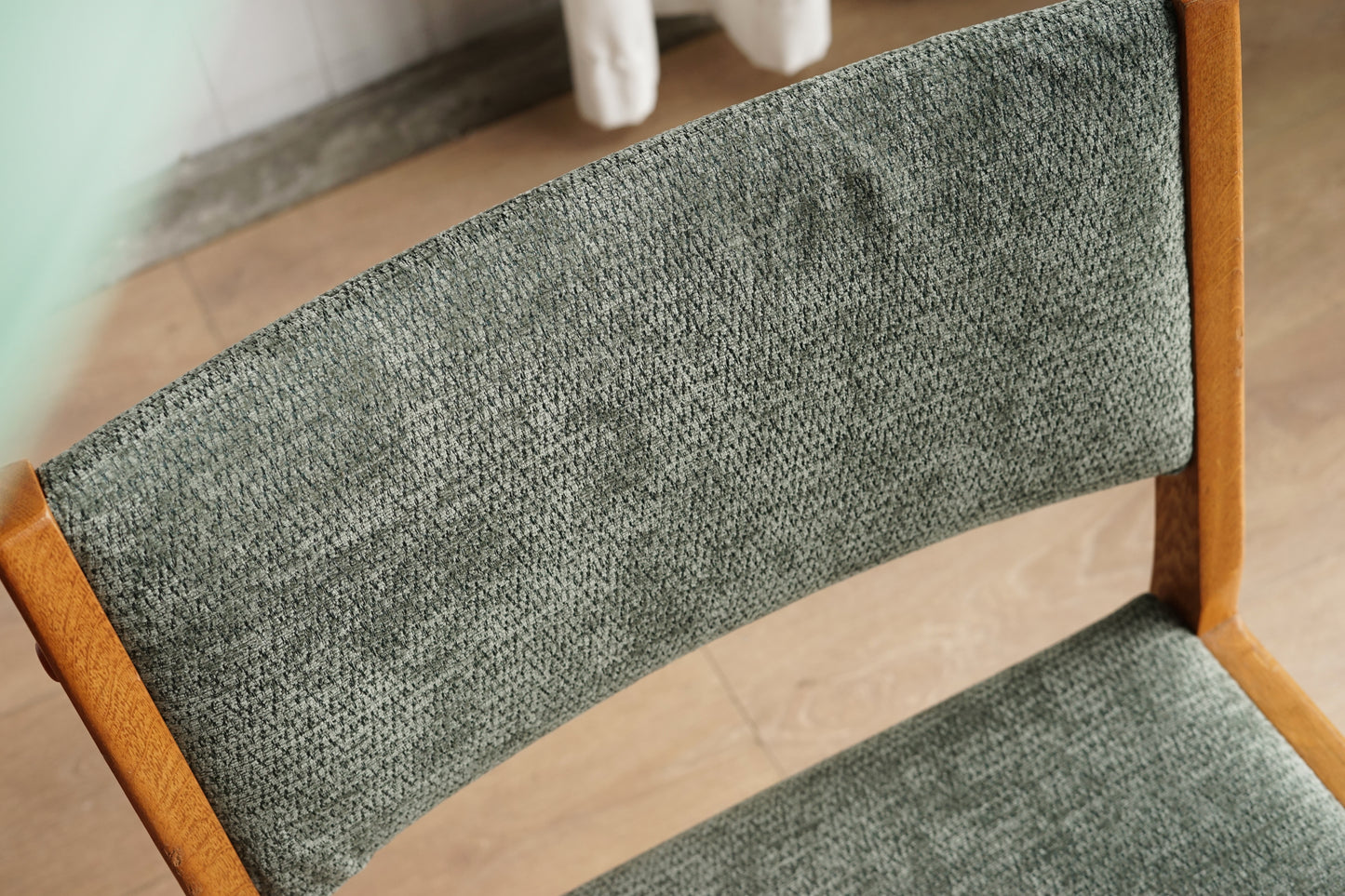 丹麥 Hans J. Wegner 橡木 綠布 無扶手 軟墊椅