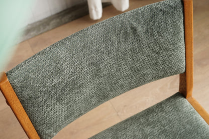 丹麥 Hans J. Wegner 橡木 綠布 無扶手 軟墊椅