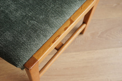 丹麥 Hans J. Wegner 橡木 綠布 無扶手 軟墊椅