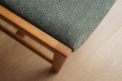 丹麥 Hans J. Wegner 橡木 綠布 無扶手 軟墊椅
