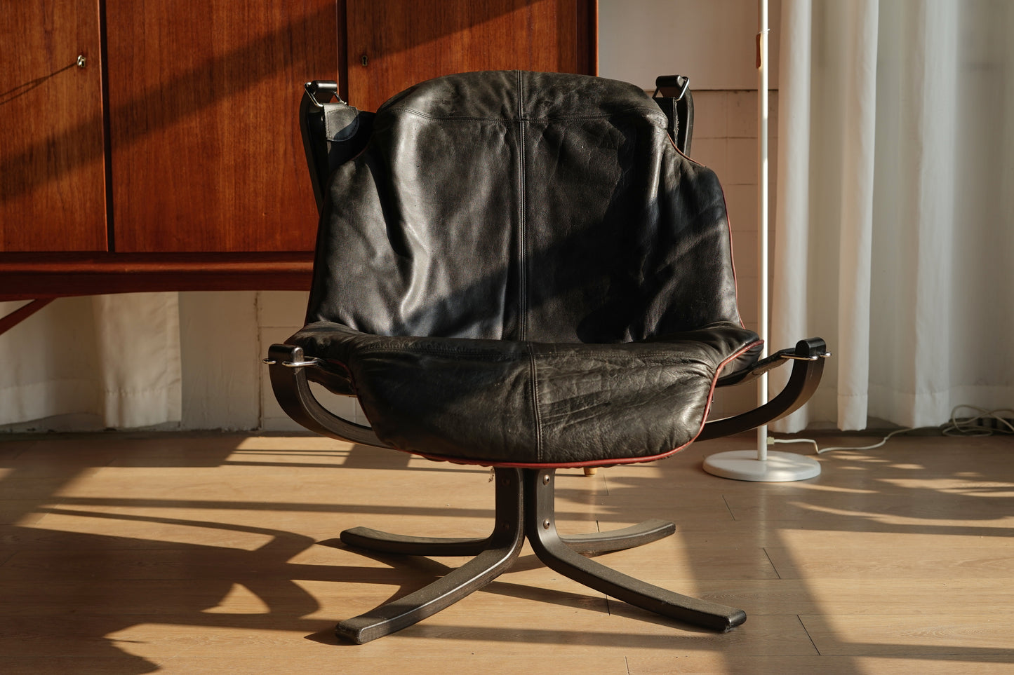 Falcon chair 獵鷹 黑色 皮革 休閒椅