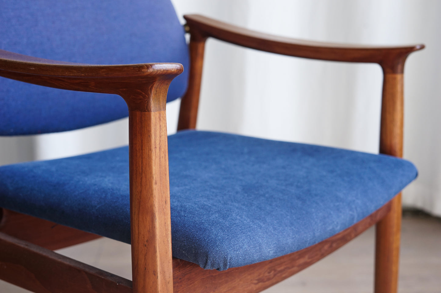 丹麥 Tove & Edvard Kindt-Larsen Model 189 柚木扶手椅