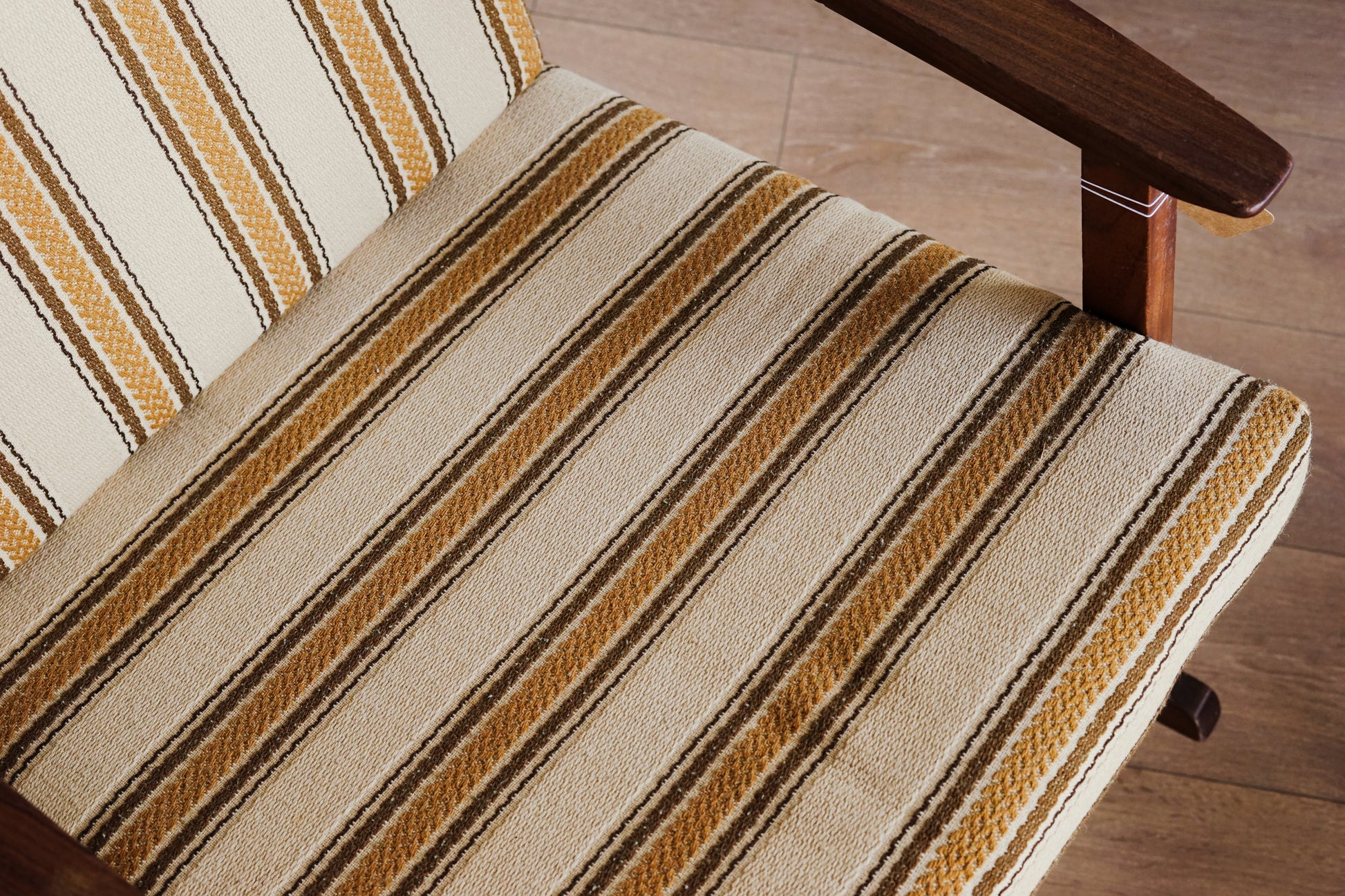 丹麥 柚木 寬條背 經典搖椅 OLDANMARK