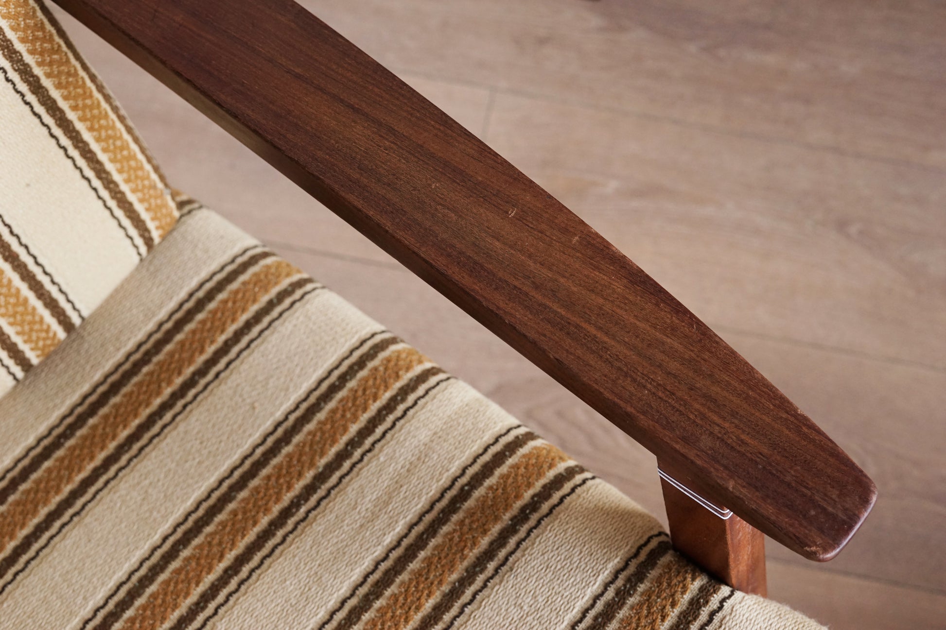 丹麥 柚木 寬條背 經典搖椅 OLDANMARK