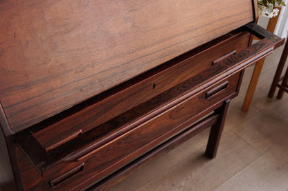 Arne Wahl Iversen Model 68 玫瑰木 寫字櫃 OLDANMARK