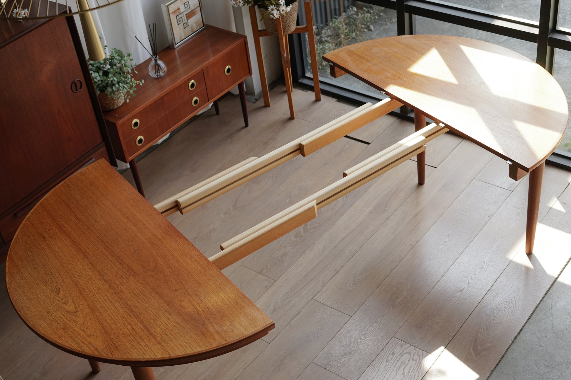 丹麥 柚木 圓形 雙板延伸 餐桌 OLDANMARK