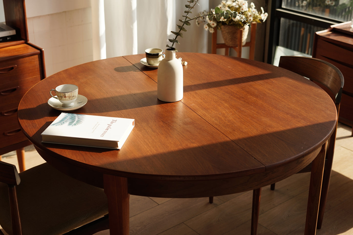 丹麥 經典 柚木 圓形 蝴蝶 延伸 餐桌 OLDANMARK