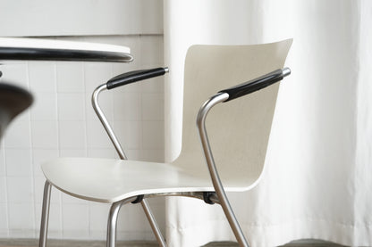 丹麥 Fritz Hansen｜VicoDuo 圓餐桌扶手椅組 OLDANMARK