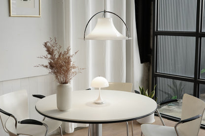 丹麥 Fritz Hansen｜VicoDuo 圓餐桌扶手椅組 OLDANMARK
