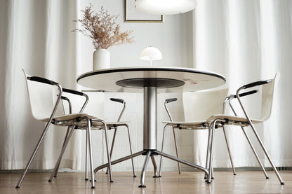 丹麥 Fritz Hansen｜VicoDuo 圓餐桌扶手椅組 OLDANMARK