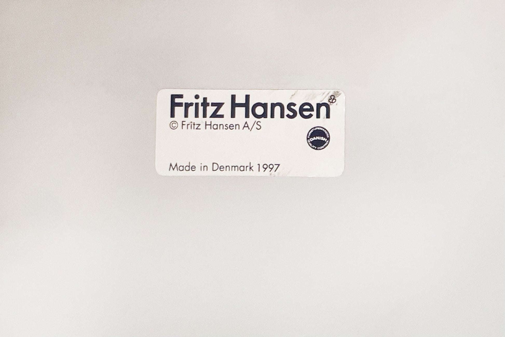 丹麥 Fritz Hansen 經典 淺灰色 矩形餐桌 OLDANMARK