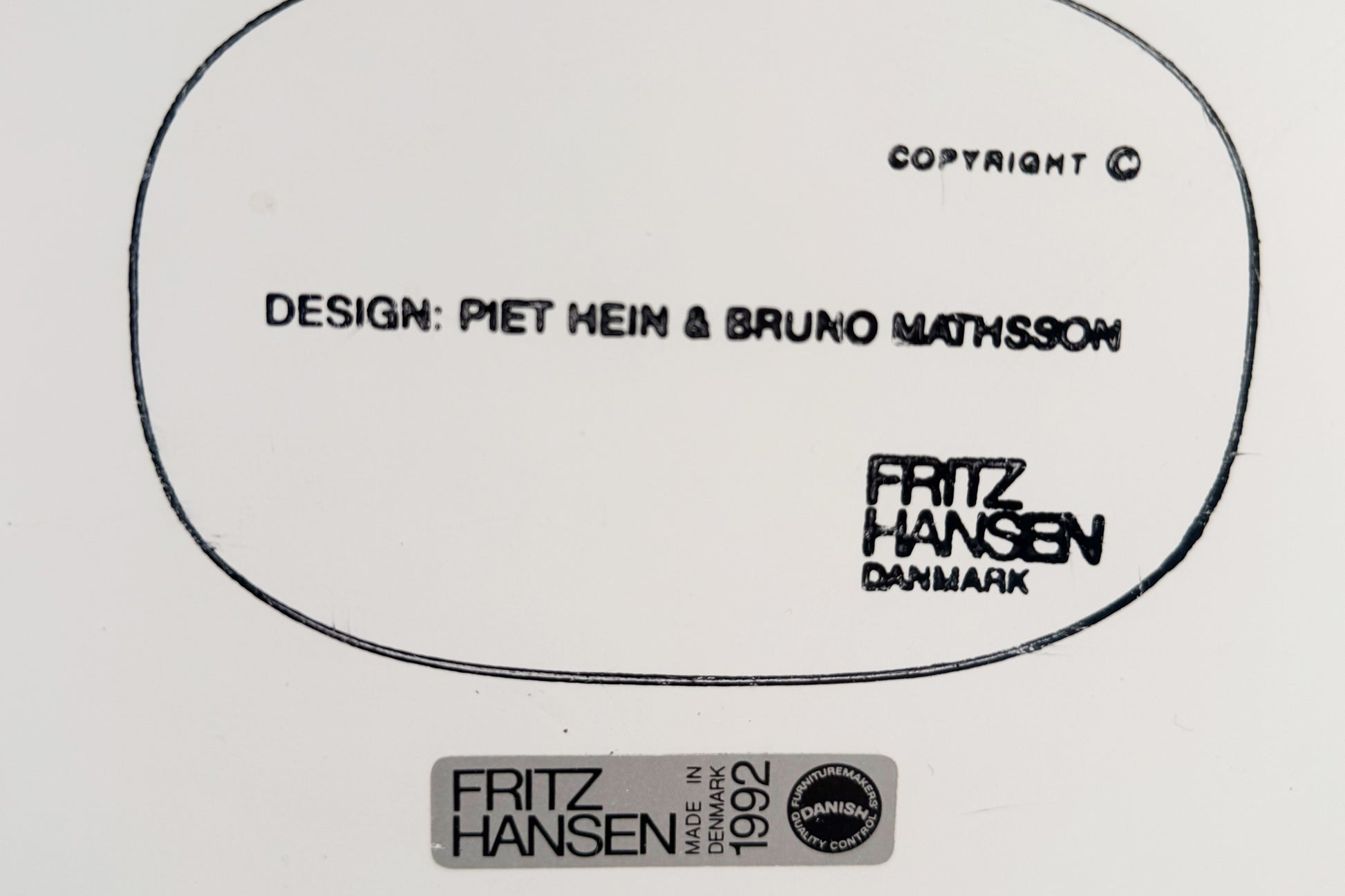 Fritz Hansen Piet Hein & Bruno Mathsson 超橢圓餐桌 OLDANMARK