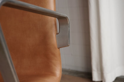 丹麥 Arne Jacobsen Oxford 高背旋轉椅