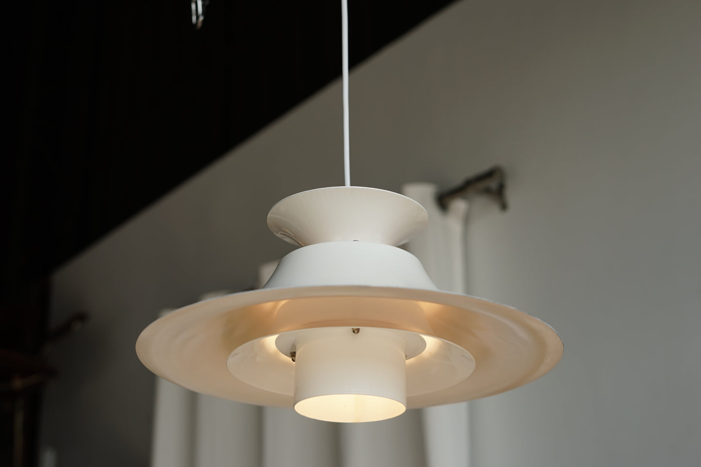 丹麥 JEKA 霧白環片 吊燈