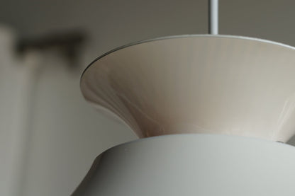 丹麥 JEKA 霧白環片 吊燈