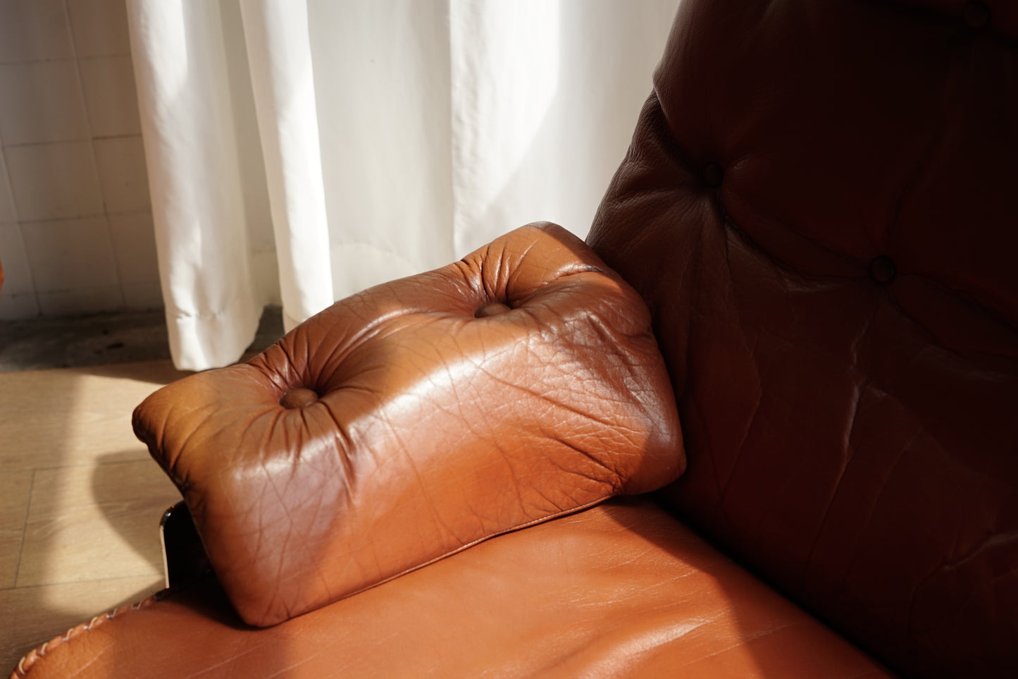 Arne Norell 旋轉 低背 淺棕 真皮 休閒椅