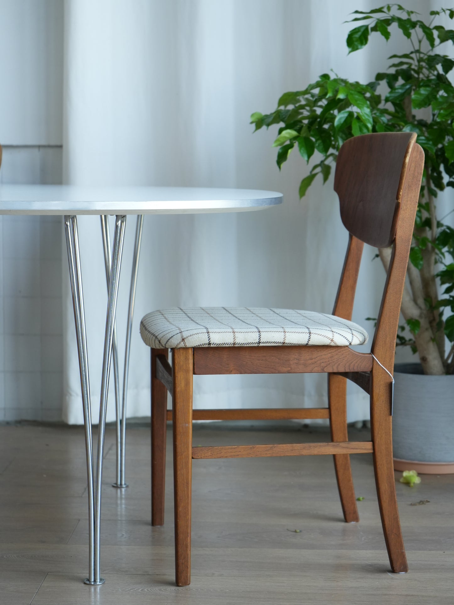 丹麥 Fritz Hansen Superellipse Table 超級橢圓桌 (2004 年製造) OLDANMARK