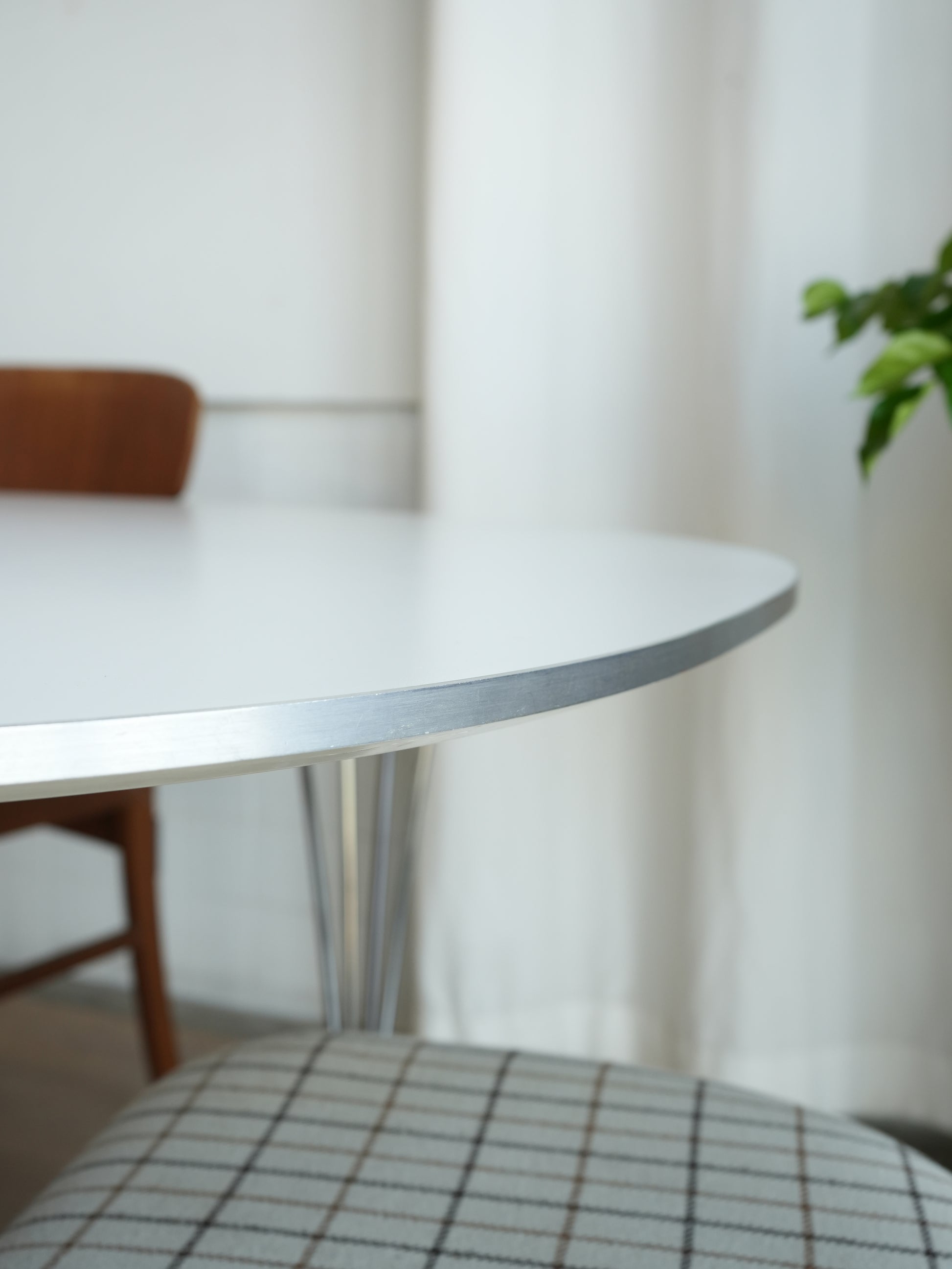 丹麥 Fritz Hansen Superellipse Table 超級橢圓桌 (2004 年製造) OLDANMARK