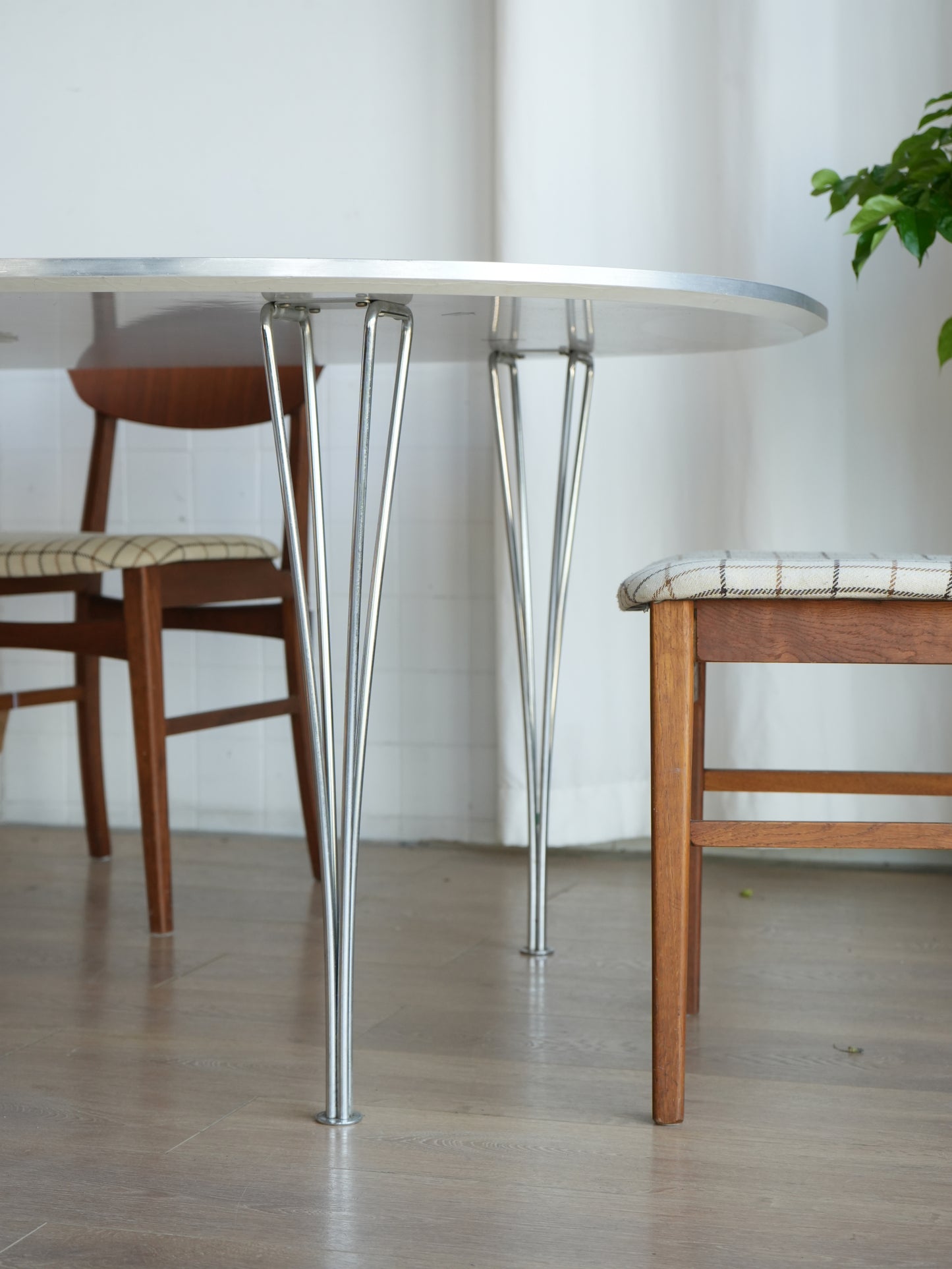 丹麥 Fritz Hansen Superellipse Table 超級橢圓桌 (2004 年製造) OLDANMARK